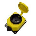 Розетка каучук с/з настенная с заглушками желтая 16А 250В IP44 UNIVersal (1/30/120)