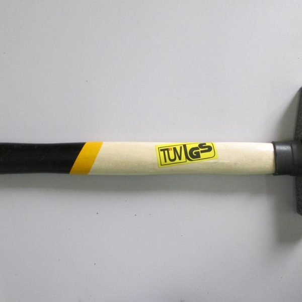 Молоток слесарный  800гр кованый, деревянная ручка Профи МАСТЕР (1/24)