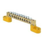 Шина PE земля 6*9мм 10/2 10групп/на 2-х угловых изоляторах DYNEL DY-02-02-226