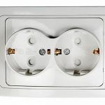 Розетка 2 б/з с/ш с/у белый CLASSICO 2128x IN HOME (10)