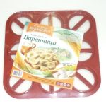 Форма для вареников 18 ячеек пластик 25*25 RE-256 (1/75)