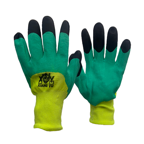 Перчатки нейлоновые салотовый с зеленым вспененным латексом, черные пальцы B12 (12/720)